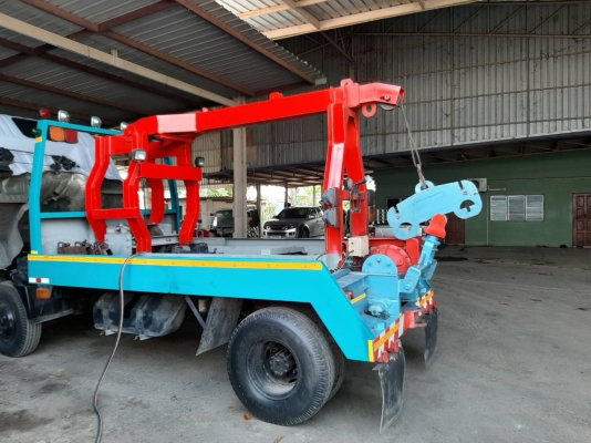 อุปกรณ์ยกรถ พร้อมถาดและวิ้นครบชุด ติดต่อ 089-5367218. 081-4252943