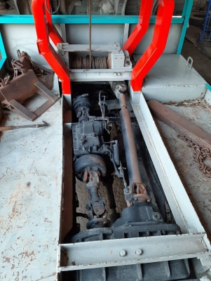 อุปกรณ์ยกรถ พร้อมถาดและวิ้นครบชุด ติดต่อ 089-5367218. 081-4252943