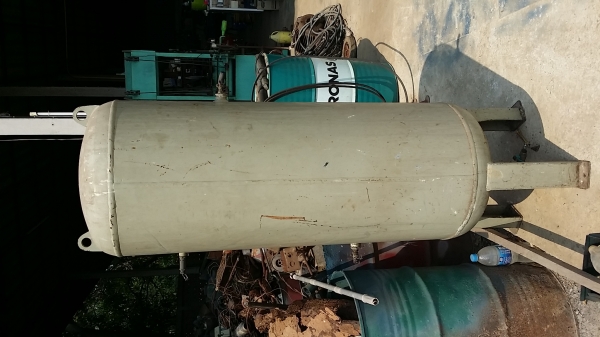 ถังพักลม 300ลิตร ถังพักลม 300ลิตร