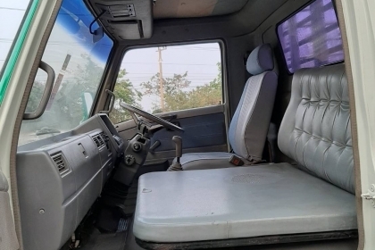 Hino 6ล้อ FC 120 แรง(ช่วงล่างใหญ่)ยาว 4.5ม สวยพร้อมใช้ ราคา 335,000 สนใจ 089-5367218 081-4252943