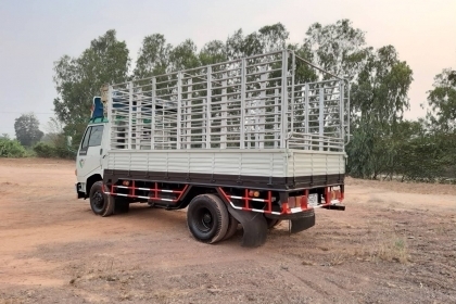Hino 6ล้อ FC 120 แรง(ช่วงล่างใหญ่)ยาว 4.5ม สวยพร้อมใช้ ราคา 335,000 สนใจ 089-5367218 081-4252943