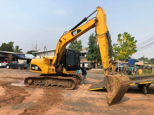 ของดี ราคา ถูก. 1,090,000 CATTERPILAR 312D. สภาพพร้อมใช้ เอกสารเล่มทะเบียน สนใจดูรถ นครปฐม โทร 092-6