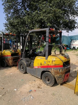 ขายเหมาโฟล์ลิฟต์12คัน ขายเหมาโฟล์ลิฟต์12คัน