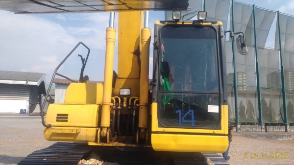 KOMATSU PC200-8 บูมยาวเอกสารอินวอย มี3คันๆละ1,000,000 คอมนอกคันละ20,000