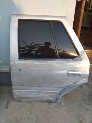 ประตูคู่หลัง isuzu mu wizard คู่ละ 6000 บาท ประตูคู่หลัง isuzu mu wizard คู่ละ 6000 บาท