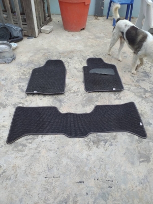 พรม isuzu mu wizard หน้า หลัง 3 ชิ้น ใส่ tfr cameo dragon 1500บาท