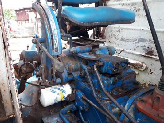 ขาย รถไถ FORD 6600 T3 มีเล่มทะเบียนครบ อุปกรณ์มีใบดันหน้า และหาง 6 ขาย รถไถ FORD 6600 T3 มีเล่มทะเบียนครบ อุปกรณ์มีใบดันหน้า และหาง 6