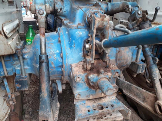 ขาย รถไถ FORD 6600 T3 มีเล่มทะเบียนครบ อุปกรณ์มีใบดันหน้า และหาง 6 ขาย รถไถ FORD 6600 T3 มีเล่มทะเบียนครบ อุปกรณ์มีใบดันหน้า และหาง 6