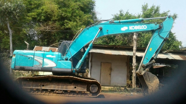 ขายรถแบคโฮ KOBELCO YN11 สภาพพร้อมไช้เอกสารอินวิย ขายรถแบคโฮ KOBELCO YN11 สภาพพร้อมไช้เอกสารอินวิย