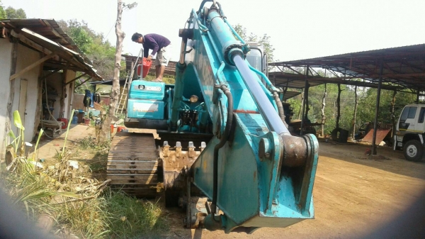 ขายรถแบคโฮ KOBELCO YN11 สภาพพร้อมไช้เอกสารอินวิย ขายรถแบคโฮ KOBELCO YN11 สภาพพร้อมไช้เอกสารอินวิย