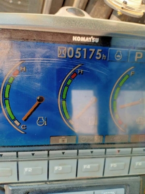 ขาย KOMATSU PC120-8 เก่านอกแท้  สภาพสวย แทรคนใหญ่  ใช้งานมา5,xxxชั่วโมง  โทร 089-3818694 จ๊อย