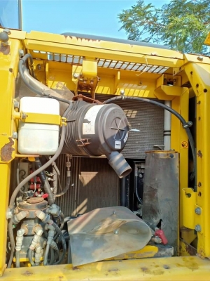 ขาย KOMATSU PC120-8 เก่านอกแท้  สภาพสวย แทรคนใหญ่  ใช้งานมา5,xxxชั่วโมง  โทร 089-3818694 จ๊อย