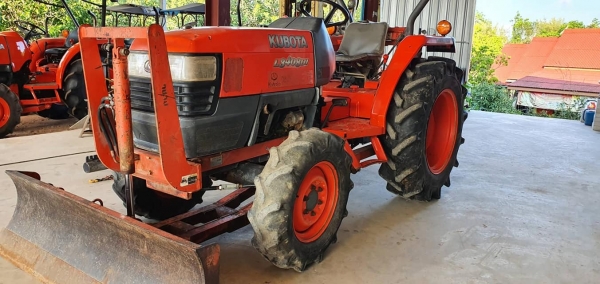 ขายรถไถ KUBOTA L3408 DI เครื่องไดเร็กฯ พร้อมดันหน้า ระบบสมบูรณ์ พร้อมใช้งาน ราคา 158,000 ร้านสามย่าน ขายรถไถ KUBOTA L3408 DI เครื่องไดเร็กฯ พร้อมดันหน้า ระบบสมบูรณ์ พร้อมใช้งาน ราคา 158,000 ร้านสามย่าน