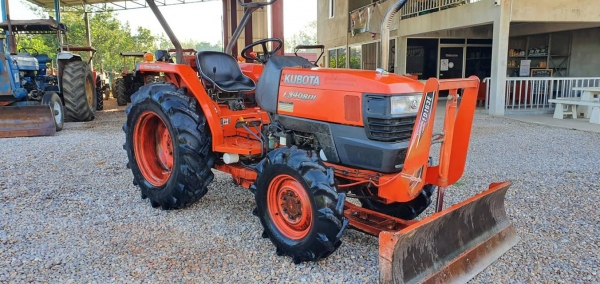 ขายรถไถ KUBOTA L3408 DI เครื่องไดเร็กฯ พร้อมดันหน้า ระบบสมบูรณ์ พร้อมใช้งาน ราคา 148,000 ร้านสามย่าน ขายรถไถ KUBOTA L3408 DI เครื่องไดเร็กฯ พร้อมดันหน้า ระบบสมบูรณ์ พร้อมใช้งาน ราคา 148,000 ร้านสามย่าน