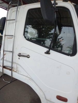 หัวรถมิซู สวย ตามสภาพ ราคา 50000บาท สนใจติดต่อคุณเอ 087-049-9962 หัวรถมิซู สวย ตามสภาพ ราคา 50000บาท สนใจติดต่อคุณเอ 087-049-9962