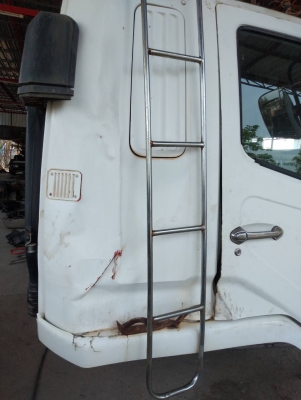 หัวรถมิซู สวย ตามสภาพ ราคา 50000บาท สนใจติดต่อคุณเอ 087-049-9962 หัวรถมิซู สวย ตามสภาพ ราคา 50000บาท สนใจติดต่อคุณเอ 087-049-9962