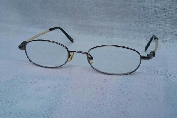 แว่นสายตาเจแปนิสแฮนด์เมดทศวรรษที่ 2010's เลนส์มัลติโค้ท คุณภาพสูง ใสปิ๊ง ค่าสายตา +150 สภาพเทพ / ใช้งานอย่างทนุถนอม ราคาพิเศษ Authentic REALM handmade in Japan แว่นสายตาเจแปนิสแฮนด์เมดทศวรรษที่ 2010's เลนส์มัลติโค้ท คุณภาพสูง ใสปิ๊ง ค่าสายตา +150 สภาพเทพ / ใช้งานอย่างทนุถนอม ราคาพิเศษ Authentic REALM handmade in Japan