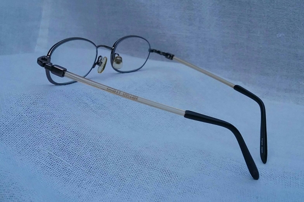 แว่นสายตาเจแปนิสแฮนด์เมดทศวรรษที่ 2010's เลนส์มัลติโค้ท คุณภาพสูง ใสปิ๊ง ค่าสายตา +150 สภาพเทพ / ใช้งานอย่างทนุถนอม ราคาพิเศษ Authentic REALM handmade in Japan แว่นสายตาเจแปนิสแฮนด์เมดทศวรรษที่ 2010's เลนส์มัลติโค้ท คุณภาพสูง ใสปิ๊ง ค่าสายตา +150 สภาพเทพ / ใช้งานอย่างทนุถนอม ราคาพิเศษ Authentic REALM handmade in Japan