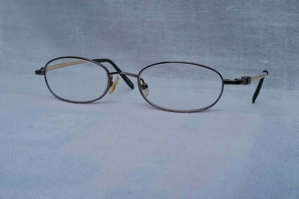 แว่นสายตาเจแปนิสแฮนด์เมดทศวรรษที่ 2010's เลนส์มัลติโค้ท คุณภาพสูง ใสปิ๊ง ค่าสายตา +150 สภาพเทพ / ใช้งานอย่างทนุถนอม ราคาพิเศษ Authentic REALM handmade in Japan แว่นสายตาเจแปนิสแฮนด์เมดทศวรรษที่ 2010's เลนส์มัลติโค้ท คุณภาพสูง ใสปิ๊ง ค่าสายตา +150 สภาพเทพ / ใช้งานอย่างทนุถนอม ราคาพิเศษ Authentic REALM handmade in Japan