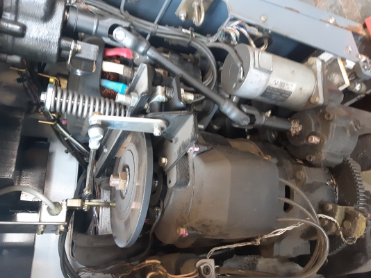 ขายรถไฟฟ้ายืนขับ1.5ตันเสา 4 ทรูฟรี3ท่อน เก่านอก ขายรถไฟฟ้ายืนขับ1.5ตันเสา 4 ทรูฟรี3ท่อน เก่านอก