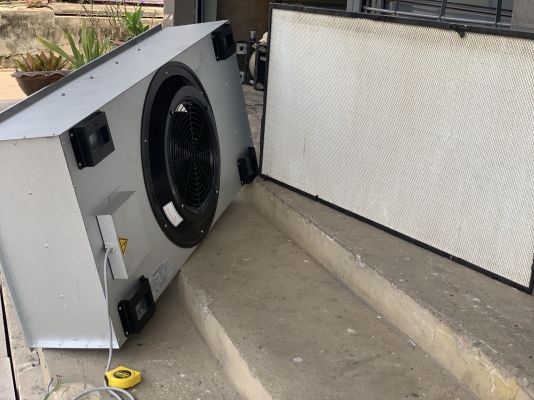 ขายชุดพัดลมดูดควัน-ดูดอากาศ 150W 380V (ต่อไฟบ้านได้ครับ) made in Korea พร้อมชุดแผ่นกรองอากาศ *** ของใหม่ไม่เคยใช้งาน*** หมุนนิ่ม พร้อมใช้งาน มี 16ชุด ราคาชุดละ 4,800 บาทครับ ขายชุดพัดลมดูดควัน-ดูดอากาศ 150W 380V (ต่อไฟบ้านได้ครับ) made in Korea พร้อมชุดแผ่นกรองอากาศ *** ของใหม่ไม่เคยใช้งาน*** หมุนนิ่ม พร้อมใช้งาน มี 16ชุด ราคาชุดละ 4,800 บาทครับ