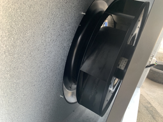 ขายชุดพัดลมดูดควัน-ดูดอากาศ 150W 380V (ต่อไฟบ้านได้ครับ) made in Korea พร้อมชุดแผ่นกรองอากาศ *** ของใหม่ไม่เคยใช้งาน*** หมุนนิ่ม พร้อมใช้งาน มี 16ชุด ราคาชุดละ 4,800 บาทครับ ขายชุดพัดลมดูดควัน-ดูดอากาศ 150W 380V (ต่อไฟบ้านได้ครับ) made in Korea พร้อมชุดแผ่นกรองอากาศ *** ของใหม่ไม่เคยใช้งาน*** หมุนนิ่ม พร้อมใช้งาน มี 16ชุด ราคาชุดละ 4,800 บาทครับ