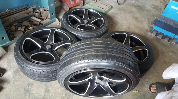 แม็กซ์ weld ขอบ 17x8 แม็กซ์ weld ขอบ 17x8