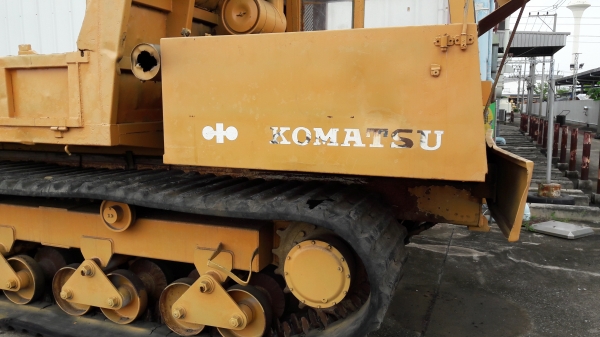 ขายรถดั้มตีนตะขาบ มารูก้า MST-2000 เก่าญี่ปุ่น