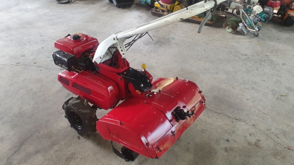 รถพรวนดิน