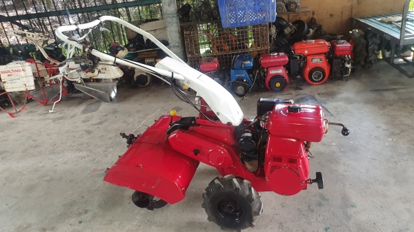 รถพรวนดิน