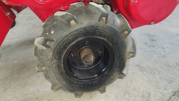 รถพรวนดิน