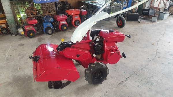 รถพรวนดิน