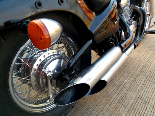 ขาย HONDA STEED400 เดิมๆ มีท่อแต่งJMCA แฮนด์กว้าง เครื่องดี โครเมี่ยมเงา ยางเต็ม อินวอยส์ สรรพสามิตร