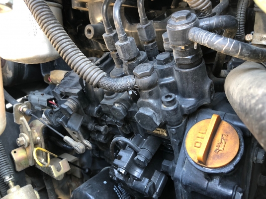 ขายรถขุด รถแบคโฮ SK30SR-3 โกเบ ตู้เก๋งรถสวยพร้อมใช้งาน โทร 081-8581834 แบงค์