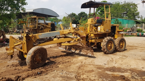 ขายรถเกรดเล็กkomutsu gd28