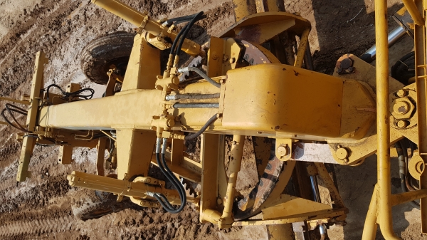 ขายรถเกรดเล็กkomutsu gd28