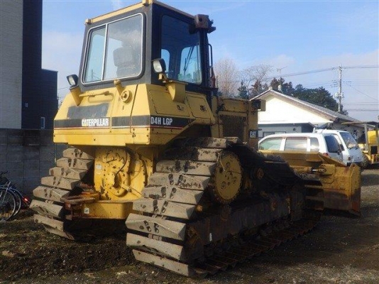 ขาย D4H Year 1994เก่านอกจากญี่ปุ่น สภาพพร้อมใช้ สนใจติดต่อ อำพล 090-9694506 / 080-3031241