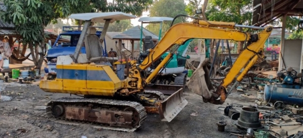 ขาย!! >>> Komatsu PC20 รุ่น 5 รถใช้งานได้ ราคาเบาๆ <<< เบอร์ติดต่อ 098-7155789 086-4631102 ขาย!! >>> Komatsu PC20 รุ่น 5 รถใช้งานได้ ราคาเบาๆ <<< เบอร์ติดต่อ 098-7155789 086-4631102