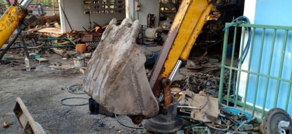 ขาย!! >>> Komatsu PC20 รุ่น 5 รถใช้งานได้ ราคาเบาๆ <<< เบอร์ติดต่อ 098-7155789 086-4631102 ขาย!! >>> Komatsu PC20 รุ่น 5 รถใช้งานได้ ราคาเบาๆ <<< เบอร์ติดต่อ 098-7155789 086-4631102