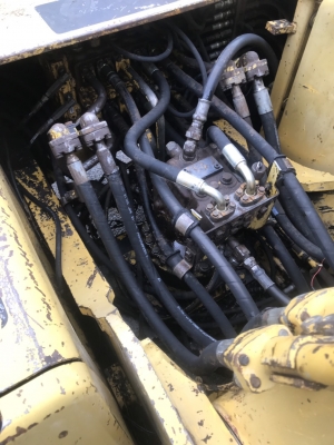 ปิดการขาย!!Komatsu pc200-6 เครื่องคอมมิน สภาพสวยเดิมๆ ช่วงล่างเต็ม เอกสารเล่มทะเบียน ใช้งานได้ดี