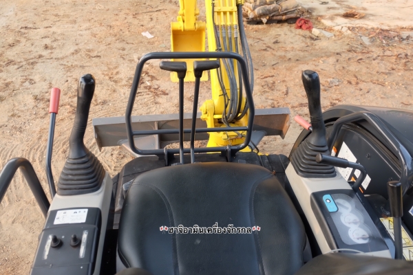 Komatsu pc30mr-2 เก่าญี่ปุ่นไม่เคยใช้ในไทย 086-1602189
