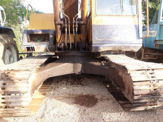 รถขุด KOMATSU PC120-3 รถพร้อมขุด รถขุด KOMATSU PC120-3 รถพร้อมขุด