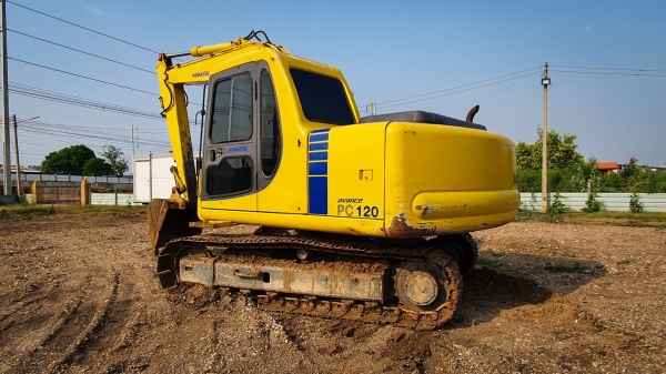 Komatsu PC100-6E รถนำเข้า สวยเดิมๆ เต็มทุกระบบ Komatsu PC100-6E รถนำเข้า สวยเดิมๆ เต็มทุกระบบ