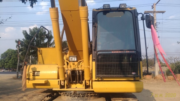 Komatsu PC200-8N1 ไมล์ 4000 สภาพสวยค่ะ Komatsu PC200-8N1 ไมล์ 4000 สภาพสวยค่ะ
