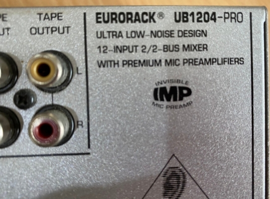 มิกเซอร์ Behringer EURORACK UB1204-PRO Behringer มิกเซอร์ Behringer EURORACK UB1204-PRO Behringer