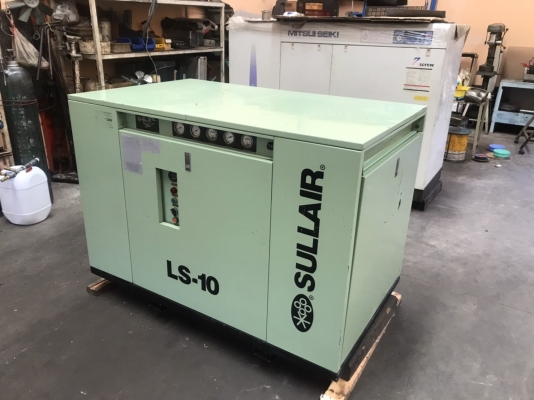 ขายปั๊มลมสกรู มือสอง30แรง พร้อมถังลม1000ลิตร มีรับประกันหลังการขายครับ