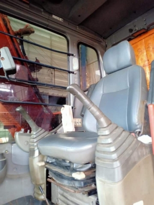 ขายHITACHI ZX120-1 เก่าใน สภาพดี แทรค70 มีลายแย๊ก  ทะเบียน พร้อมใช้ โทร 089-3818694จ๊อย