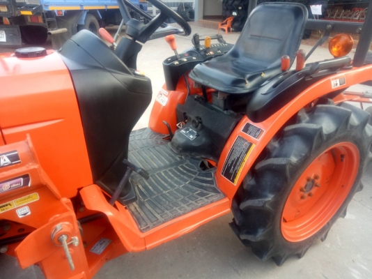 B2420 ปี54 500ชม. ใบมีด ผานพรวนช้าง ล้อเหล็ก ยางเต็ม รถเดิมๆ พร้อมใช้งาน 0880695336 B2420 ปี54 500ชม. ใบมีด ผานพรวนช้าง ล้อเหล็ก ยางเต็ม รถเดิมๆ พร้อมใช้งาน 0880695336