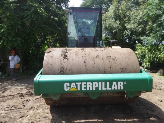 ⭐⭐⭐รถบดสั่นเสทือนขนาด12ตันเปลือเดียว2เพลา Cat Cs563E ตู้เก๋งแอร์ เล่มทะเบียนพร้อมลงงาน