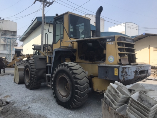 ขายรถตักโคมัตสุ WA300 ขายรถตักโคมัตสุ WA300
